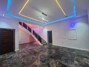 middle-unit-4-bedroom-duplex-for-sale-owerri