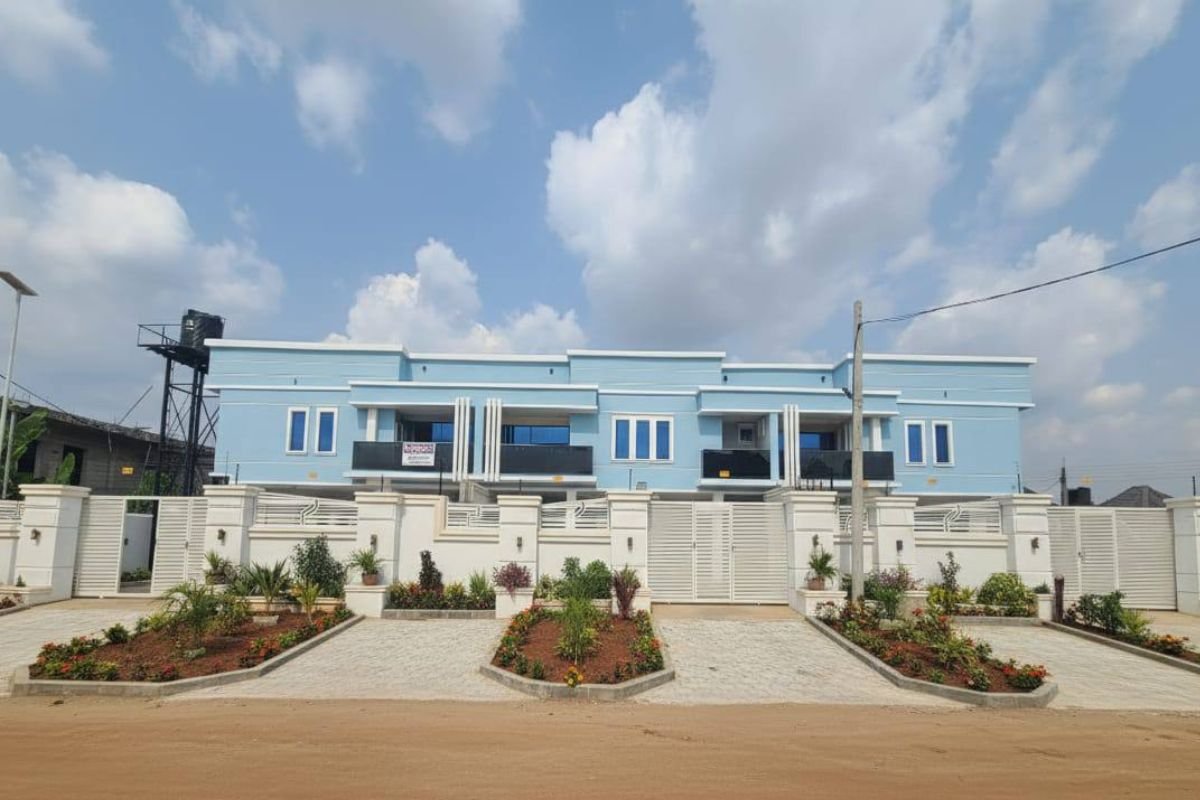 middle-unit-4-bedroom-duplex-for-sale-owerri