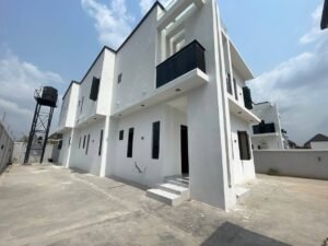 5 Bedroom Duplex in Owerri For Sale by MC CAPITAL Properties Limited