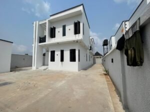 5 Bedroom Duplex in Owerri For Sale by MC CAPITAL Properties Limited