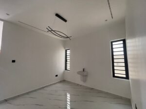 5 Bedroom Duplex in Owerri For Sale by MC CAPITAL Properties Limited