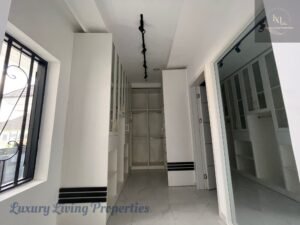 luxury 5 bedroom fully detached duplex with swimming pool for sale in new owerri imo Imo state by mc capital properties